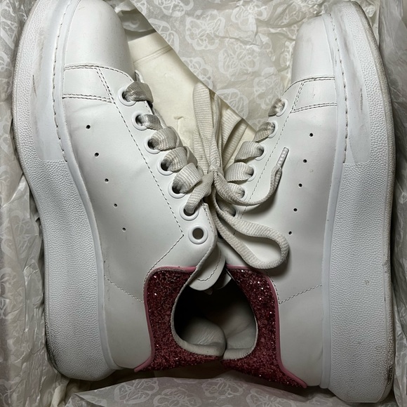 37.5 Alexander McQueen “oversized sneaker” - Picture 3 of 9